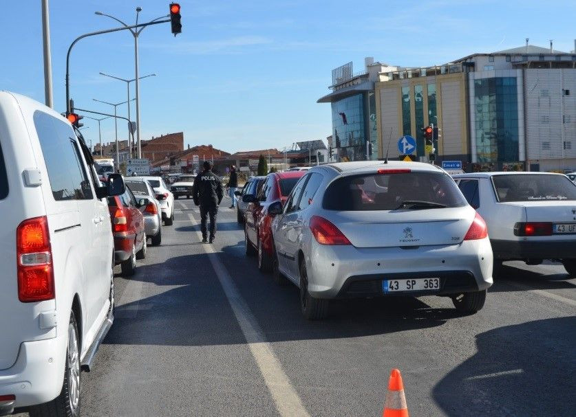 Tavşanlı'da İki Otomobil Çarpıştı: 1 Yaralı - Sayfa 2