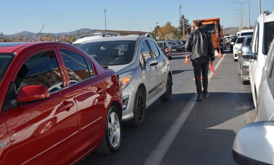 Tavşanlı'da İki Otomobil Çarpıştı: 1 Yaralı - Sayfa 1