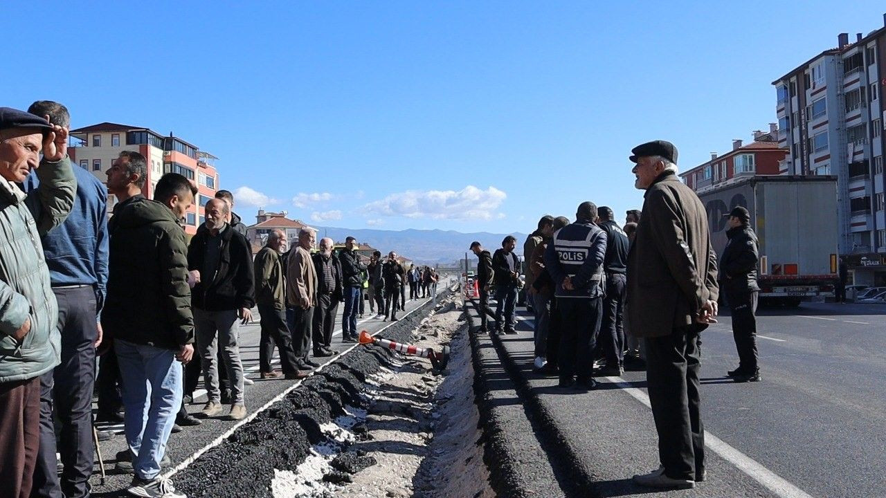 Osmancık’ta Eylem: Mahalle Sakinleri Uluslararası Yolu Trafiğe Kapattı - Sayfa 3