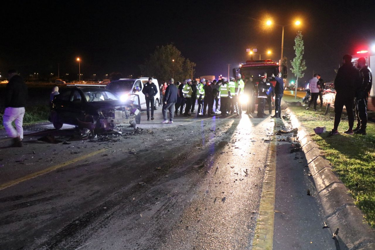 Sakarya'da Zincirleme Kaza: 1 Ölü, 3 Yaralı, Duble Yol Trafiğe Kapandı - Sayfa 5