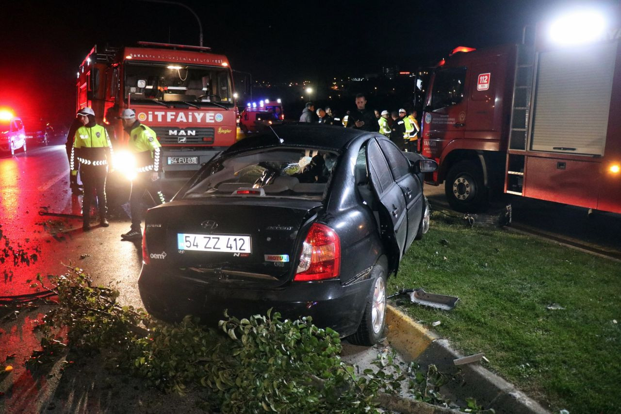 Sakarya'da Zincirleme Kaza: 1 Ölü, 3 Yaralı, Duble Yol Trafiğe Kapandı - Sayfa 10