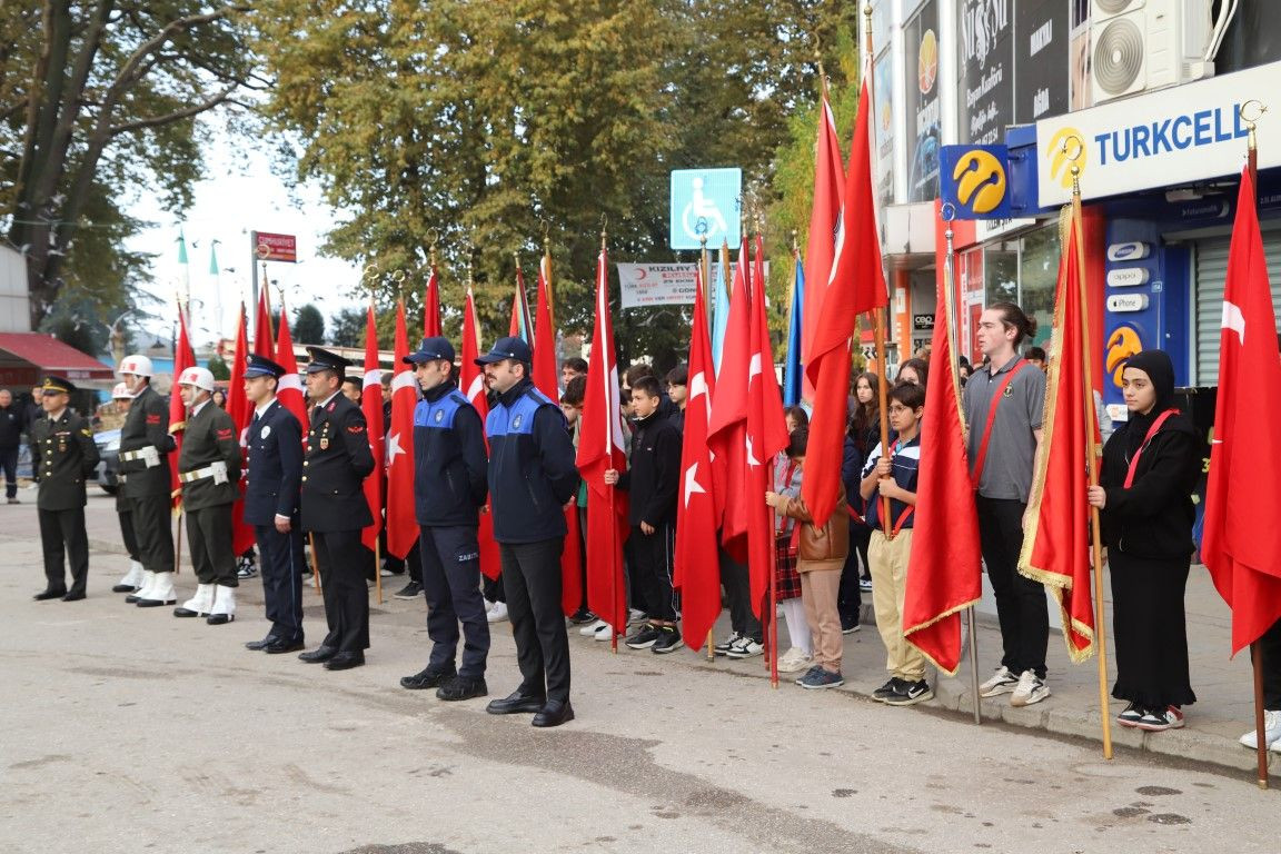 Hendek'te Atatürk'ün 86. ölüm yılı törenle anıldı: Saygı, rahmet ve özlemle... - Sayfa 10