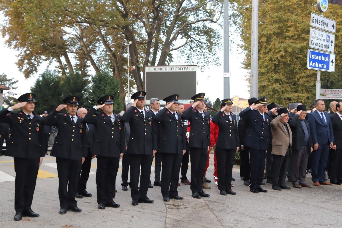 Hendek'te Atatürk'ün 86. ölüm yılı törenle anıldı: Saygı, rahmet ve özlemle... - Sayfa 18