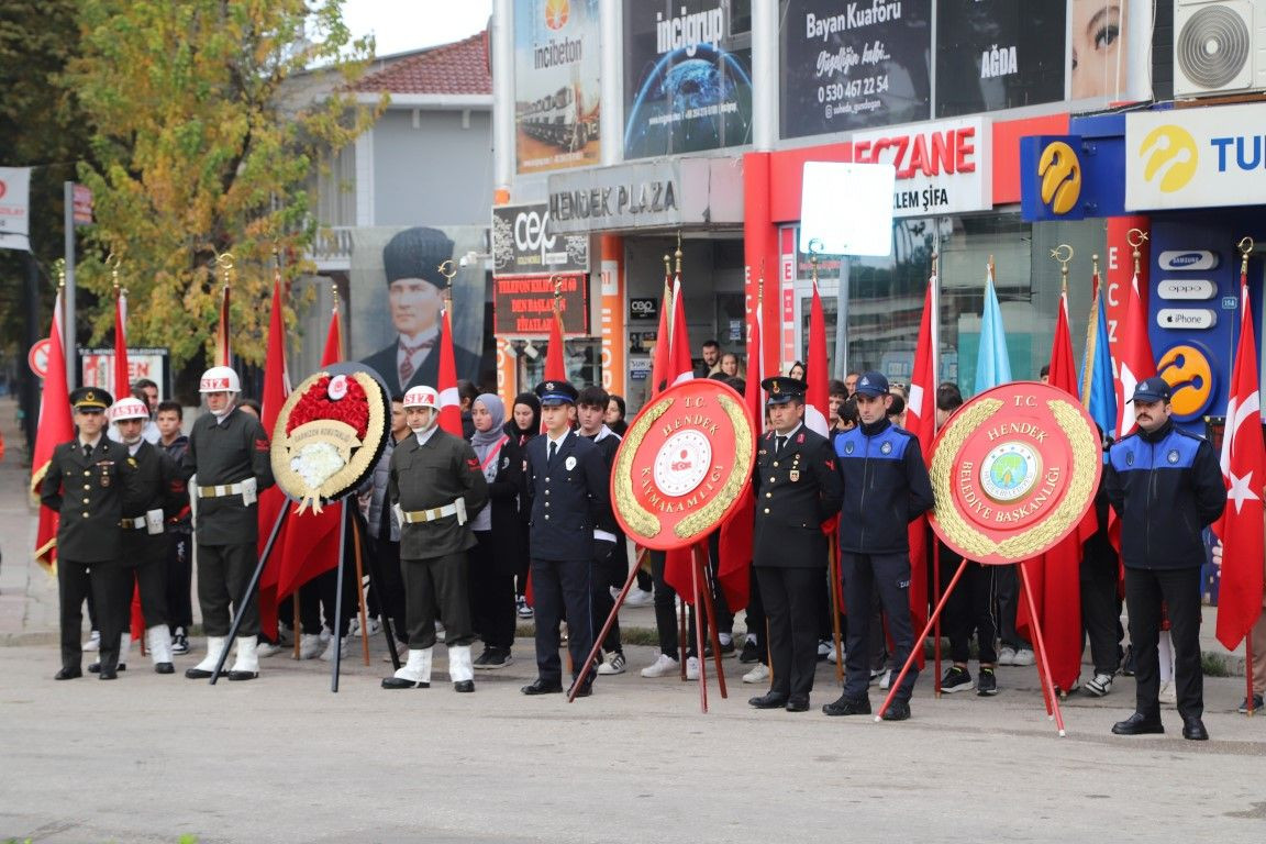 Hendek'te Atatürk'ün 86. ölüm yılı törenle anıldı: Saygı, rahmet ve özlemle... - Sayfa 17