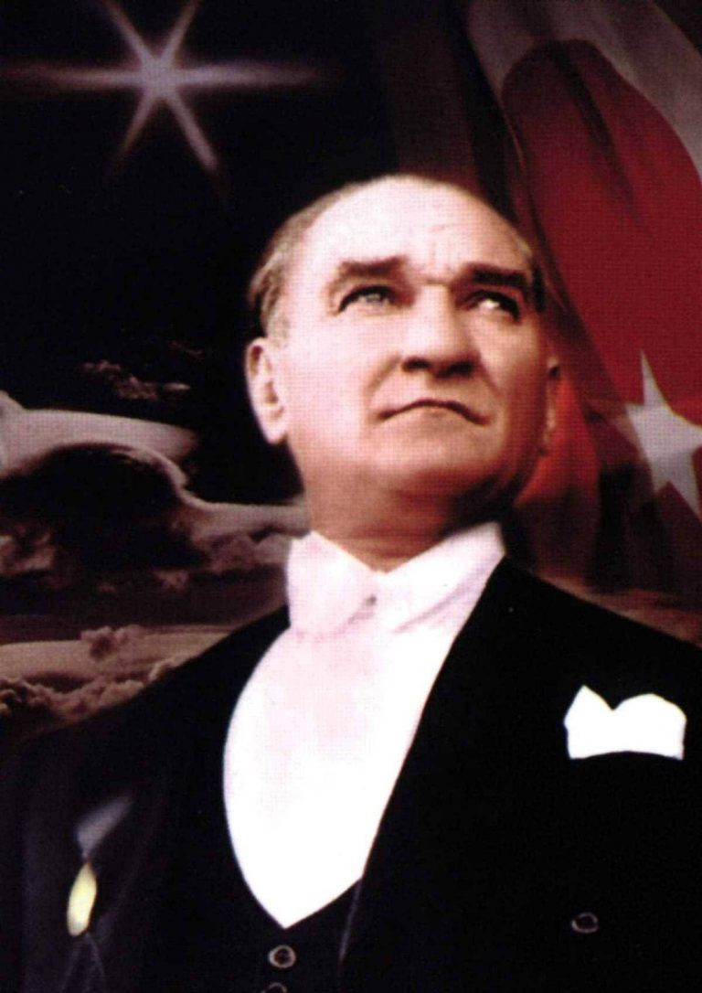 Cumhuriyetimizin kurucusunu Atatürk'ü saygı ve minnetle anıyoruz: 81 ilde 09.05'te hayat durdu! - Sayfa 11