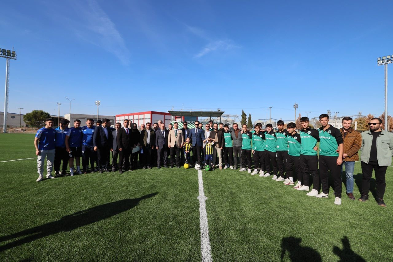 245 seyircili yeni futbol sahası Manisa'ya kazandırıldı - Sayfa 5