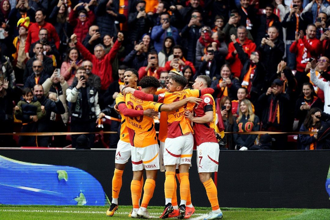 Trendyol Süper Lig: Galatasaray: 1 - Samsunspor: 0 (Maç devam ediyor) - Sayfa 2