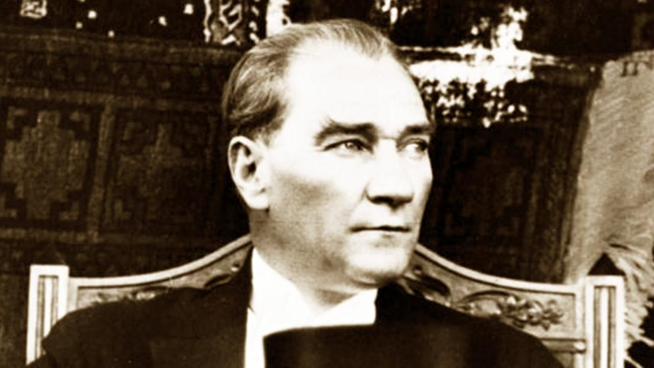 Cumhuriyetimizin kurucusunu Atatürk'ü saygı ve minnetle anıyoruz: 81 ilde 09.05'te hayat durdu! - Sayfa 7