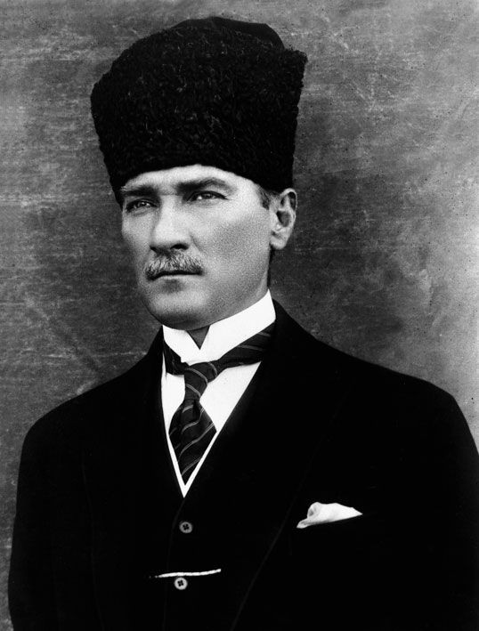 Cumhuriyetimizin kurucusunu Atatürk'ü saygı ve minnetle anıyoruz: 81 ilde 09.05'te hayat durdu! - Sayfa 13