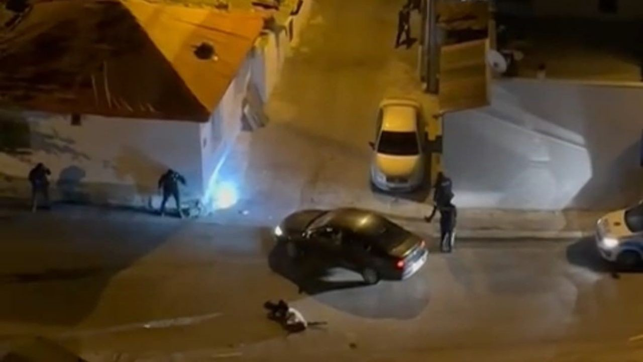 İzmir'de sokak ortasında pompalı tüfekle yaralama kamerada