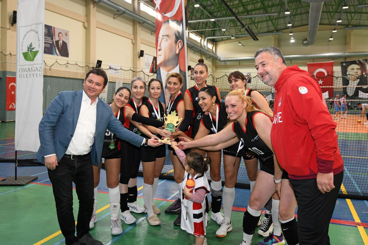 Türkiye Veteran Voleybol Turnuvası’nda şampiyonlar belli oldu - Sayfa 5