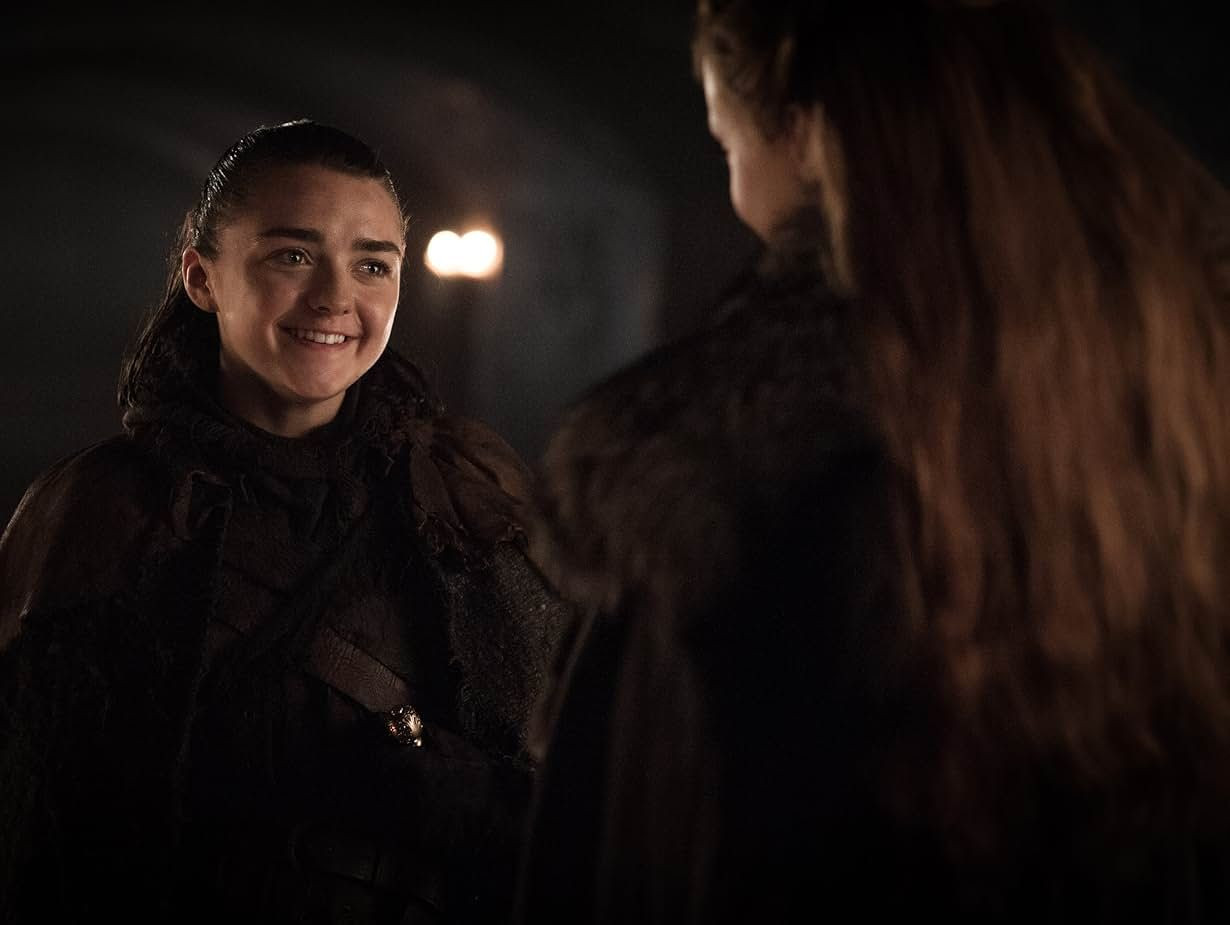 George R.R. Martin, Maisie Williams ile Yeni Proje İpuçları Verdi - Sayfa 20