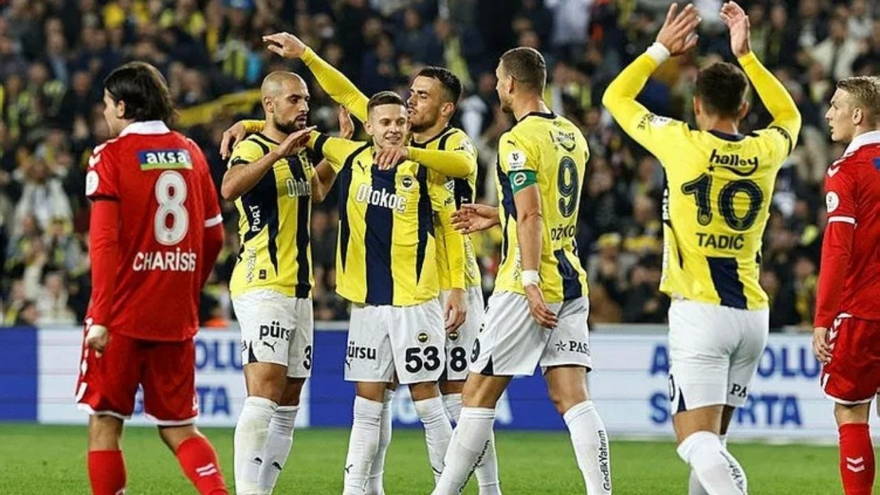 Napoli, 'Masaya otururuz' diyerek fiyatını belirledi Fenerbahçe'de Osimhen gündemi! - Sayfa 7