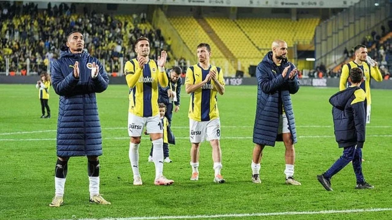 Napoli, 'Masaya otururuz' diyerek fiyatını belirledi Fenerbahçe'de Osimhen gündemi! - Sayfa 8