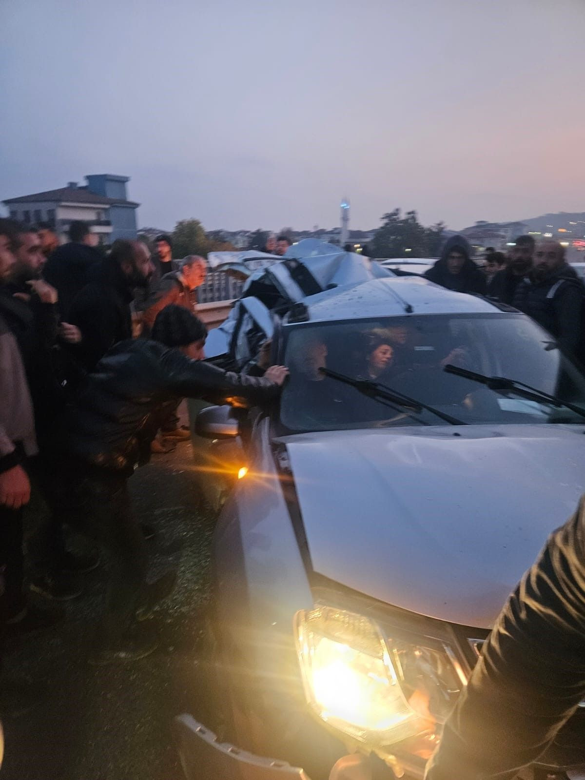 Yalova'da 5 araçlı zincirleme kaza: 4 yaralı - Sayfa 4