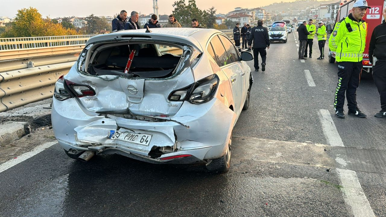 Yalova'da 5 araçlı zincirleme kaza: 4 yaralı - Sayfa 3