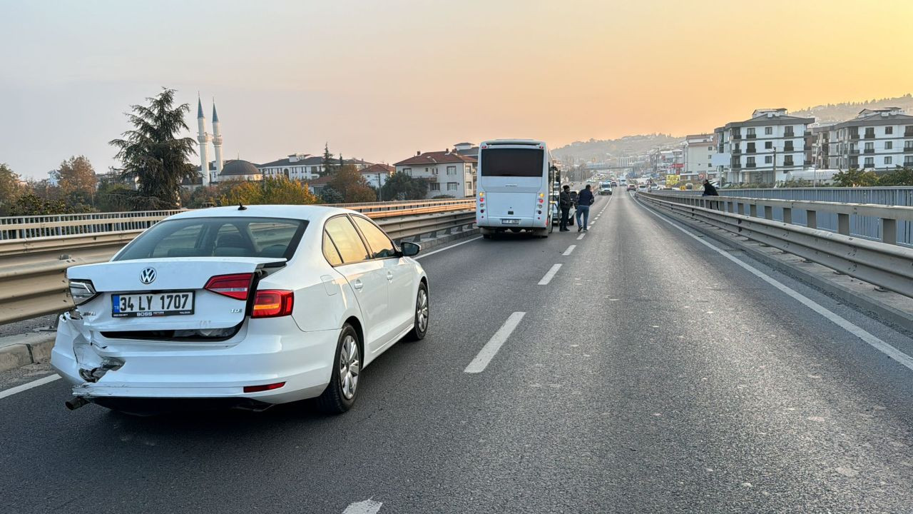 Yalova'da 5 araçlı zincirleme kaza: 4 yaralı - Sayfa 5