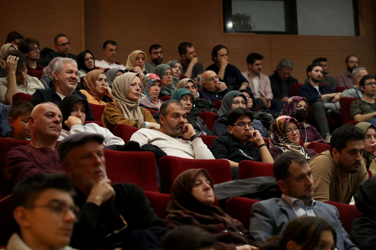 Kültür Sanat Etkinlikleri 'Ahmet Özhan ile Müzikli Sohbet' programı ile devam etti - Sayfa 4