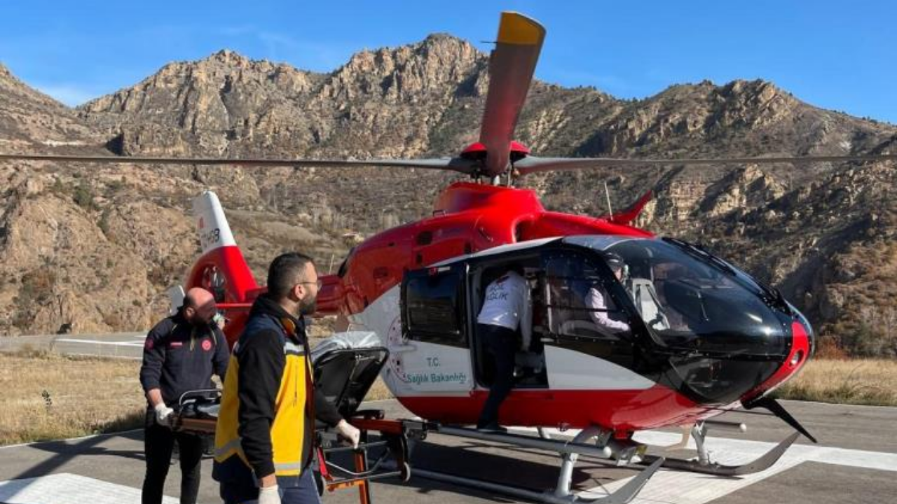 Ambulans Helikopter 70 Yaşındaki Hasta İçin Havalandı