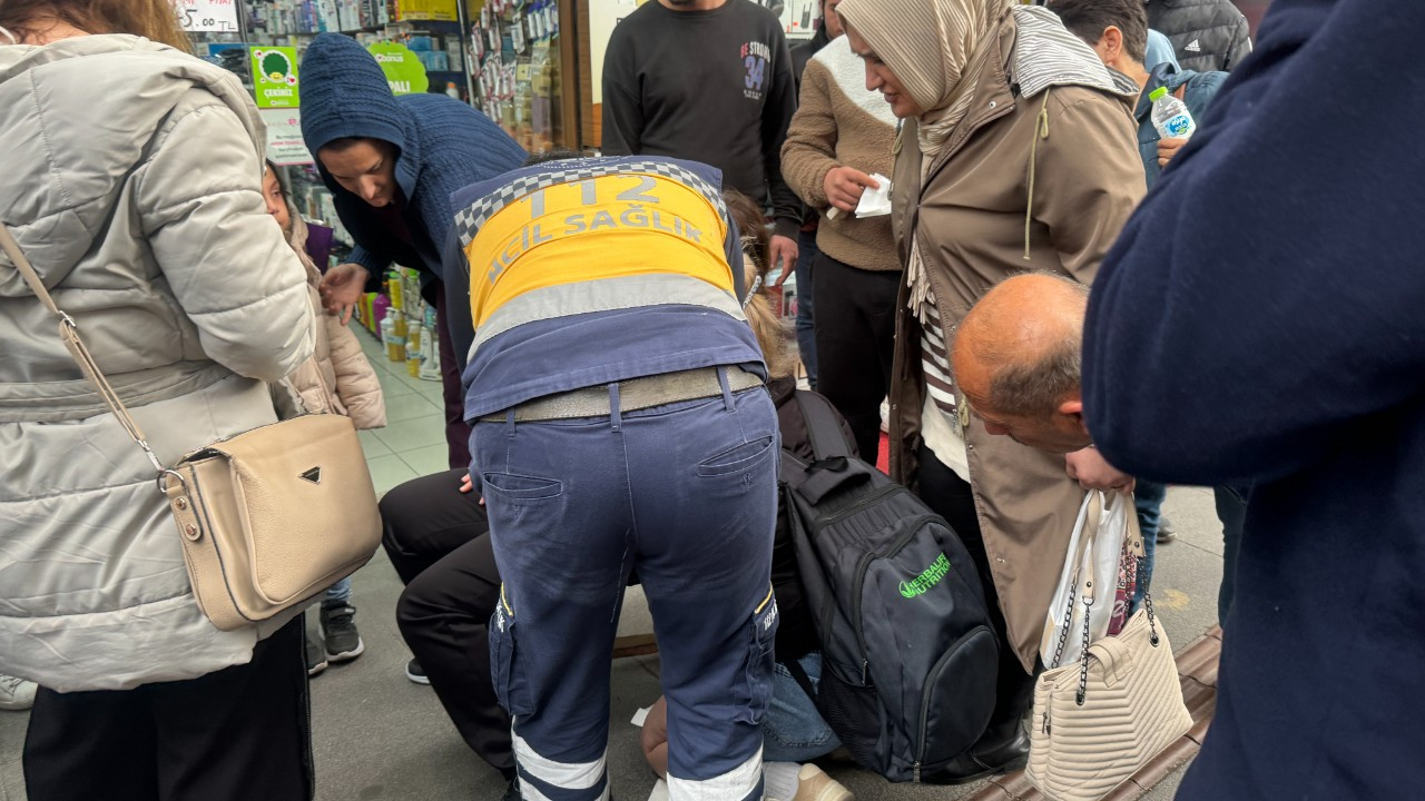 Zonguldak'ta Eski Sevgili ve Kardeşini Sokak Ortasında Bıçakladı