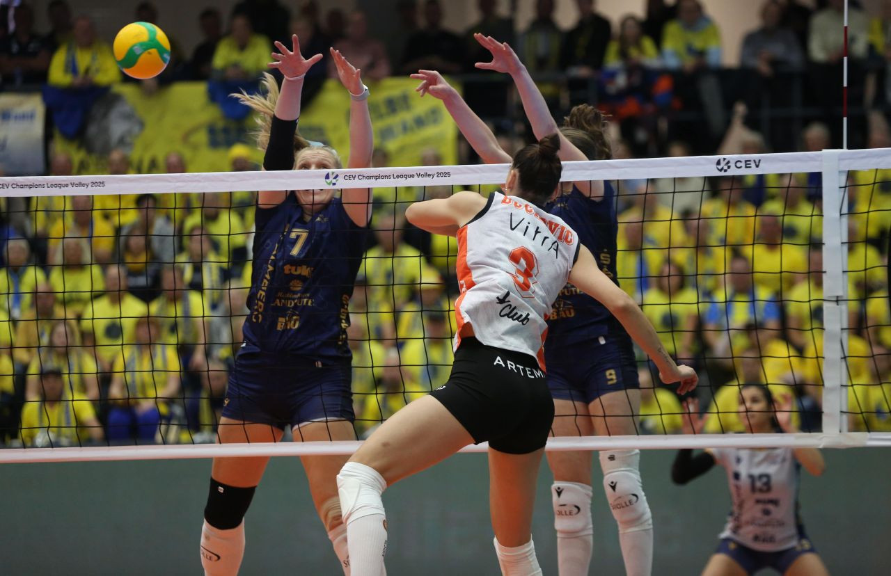 Eczacıbaşı Dynavit, Almanya'da Set Vermedi: 3-0 Galip - Sayfa 3