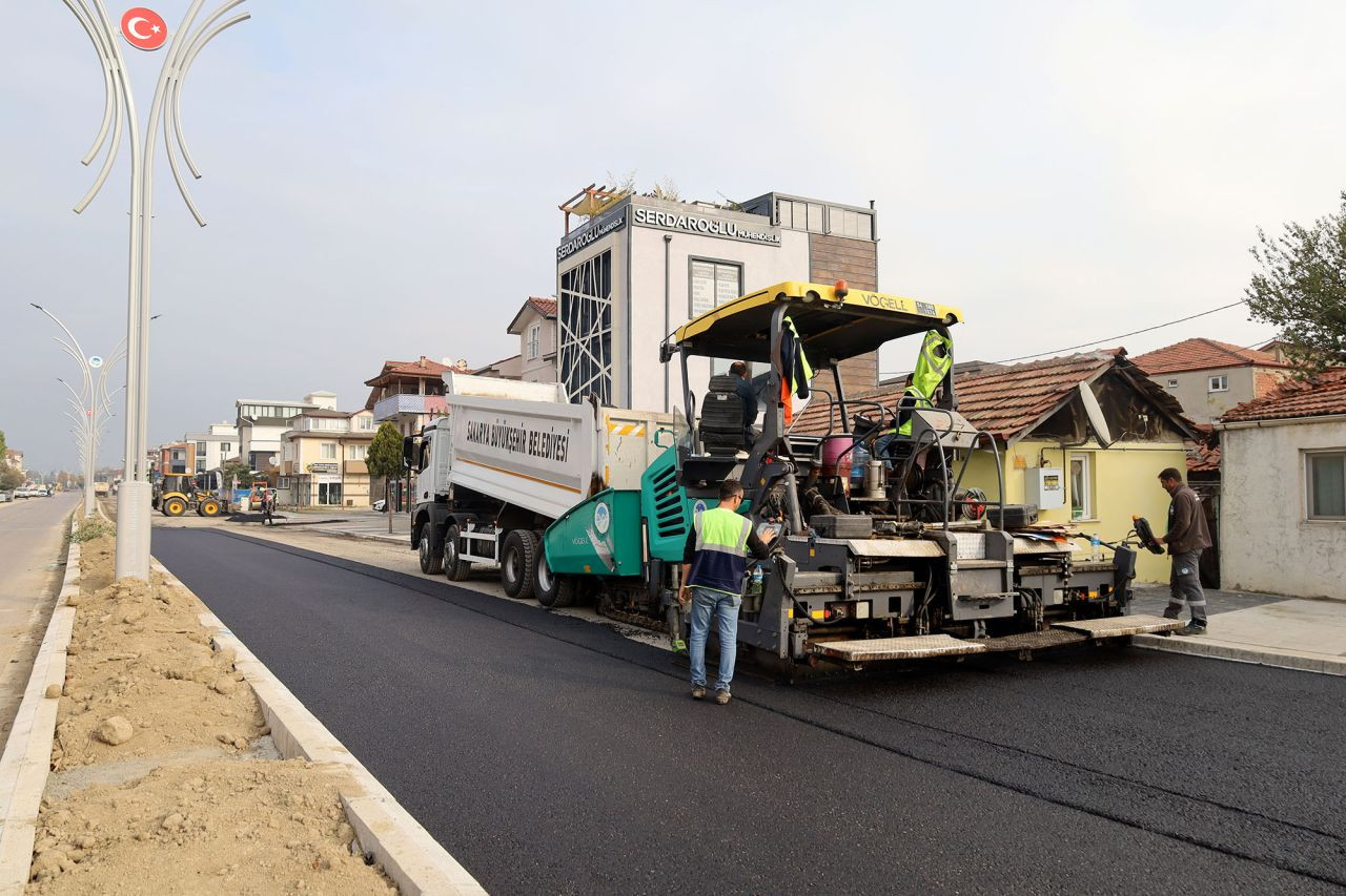 Büyükşehir’in çalışmalarıyla O caddeye modern yüz - Sayfa 10