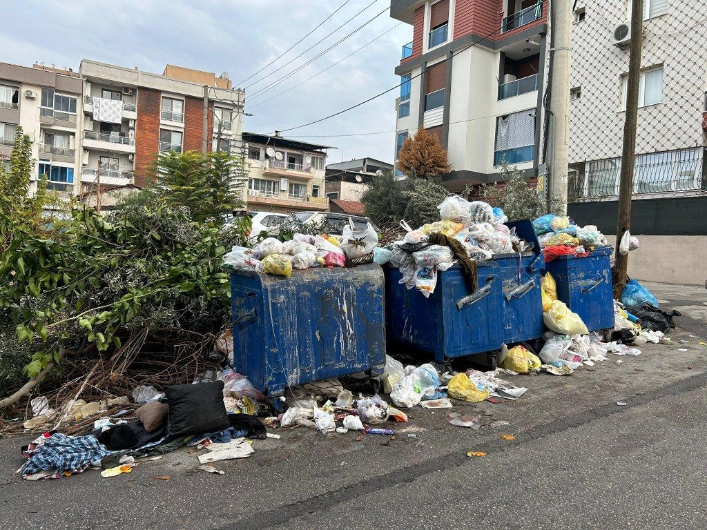 Buca'nın caddeleri çöp ve kokudan geçilmiyor - Sayfa 2