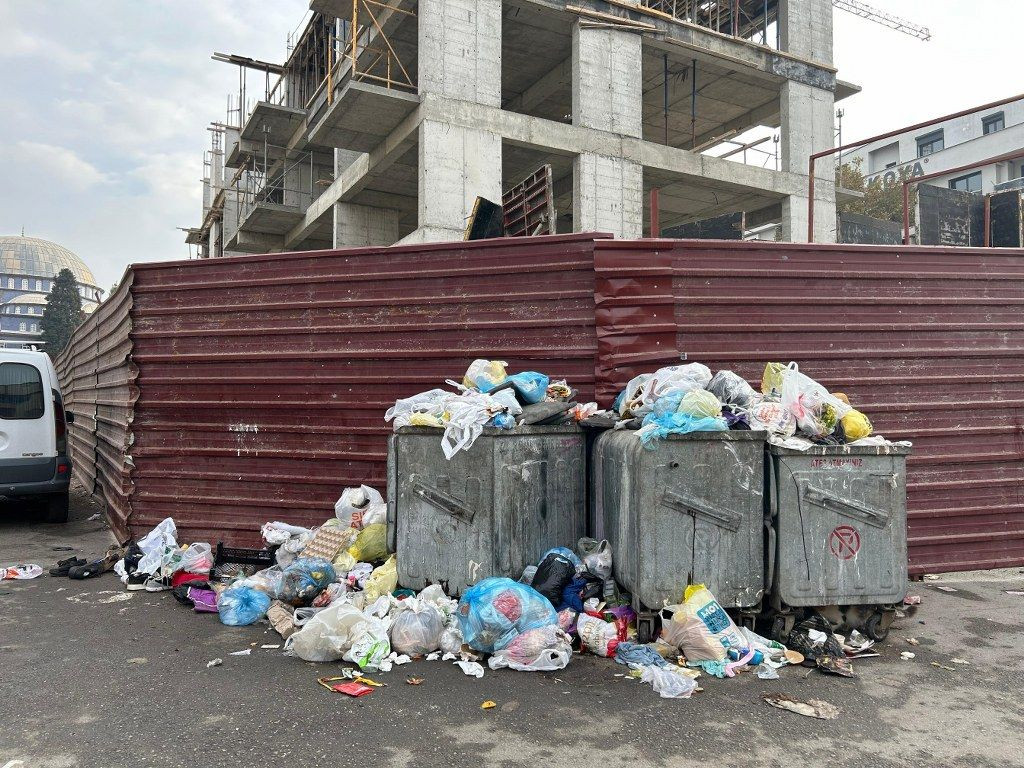 Buca'nın caddeleri çöp ve kokudan geçilmiyor - Sayfa 3