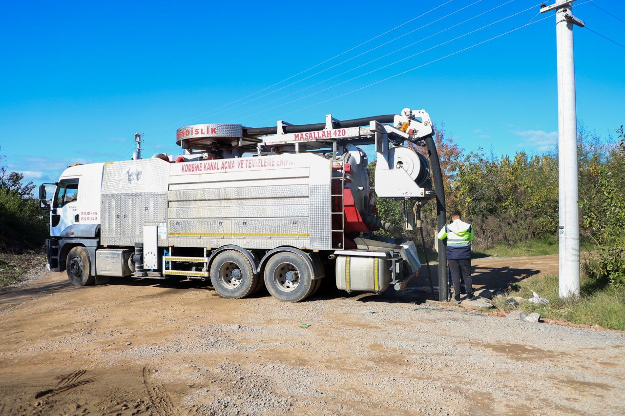 SASKİ, Karasu’da 3 Bin 300 Metrelik Atık Su Hattını Robotlarla Temizledi - Sayfa 1