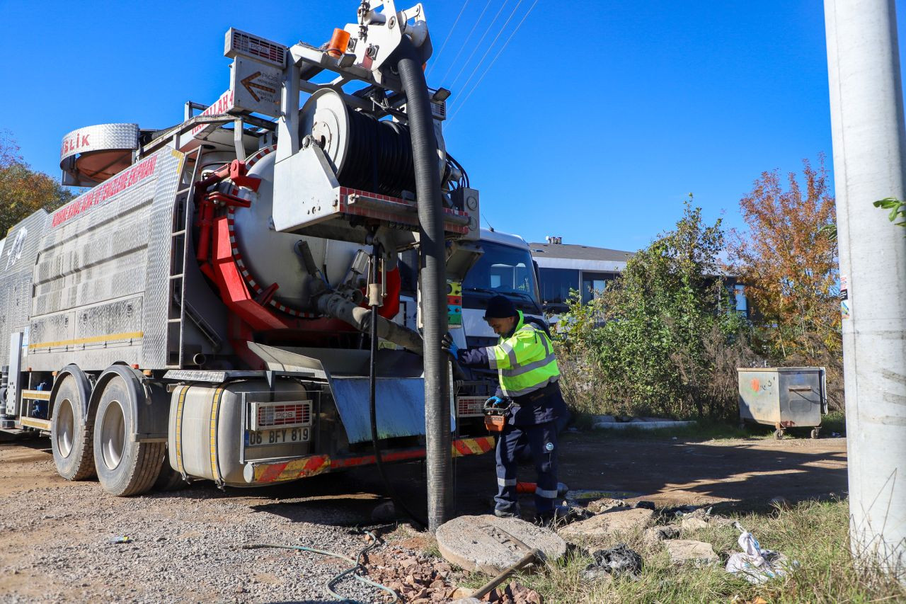 SASKİ, Karasu’da 3 Bin 300 Metrelik Atık Su Hattını Robotlarla Temizledi - Sayfa 2