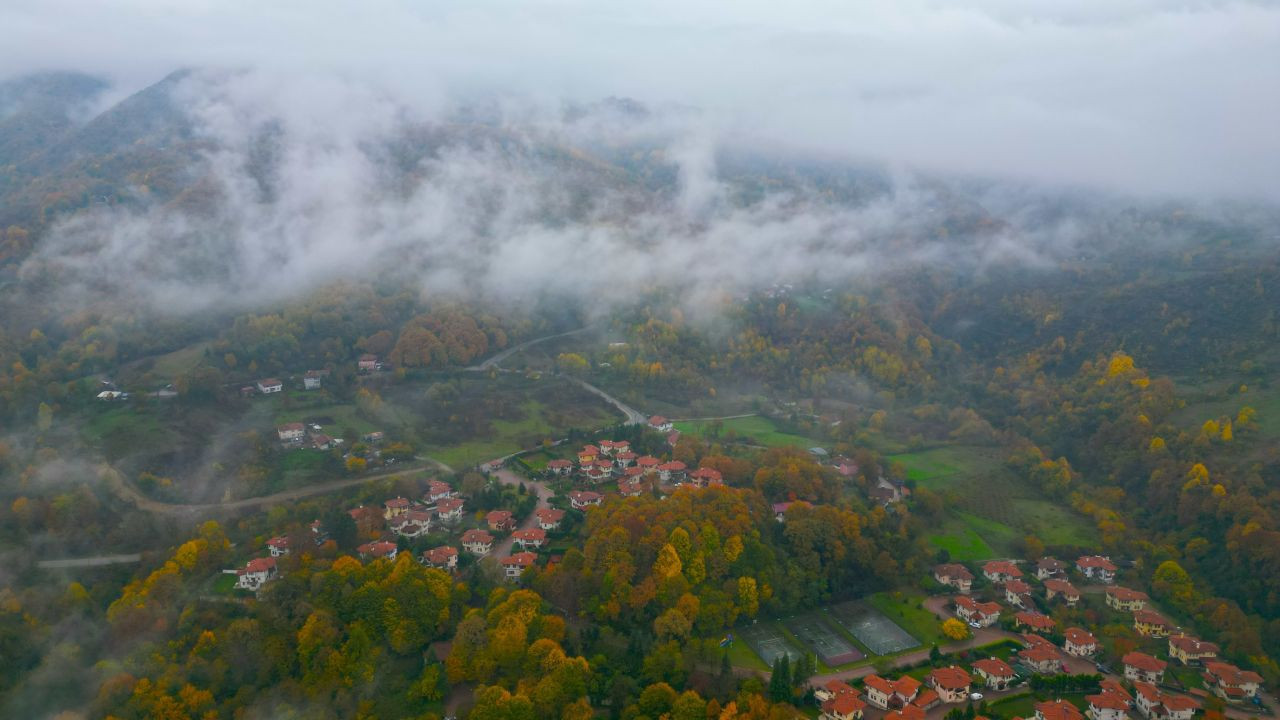 Kocaeli'de, sonbaharın renkleri ile sis birleşti - Sayfa 2