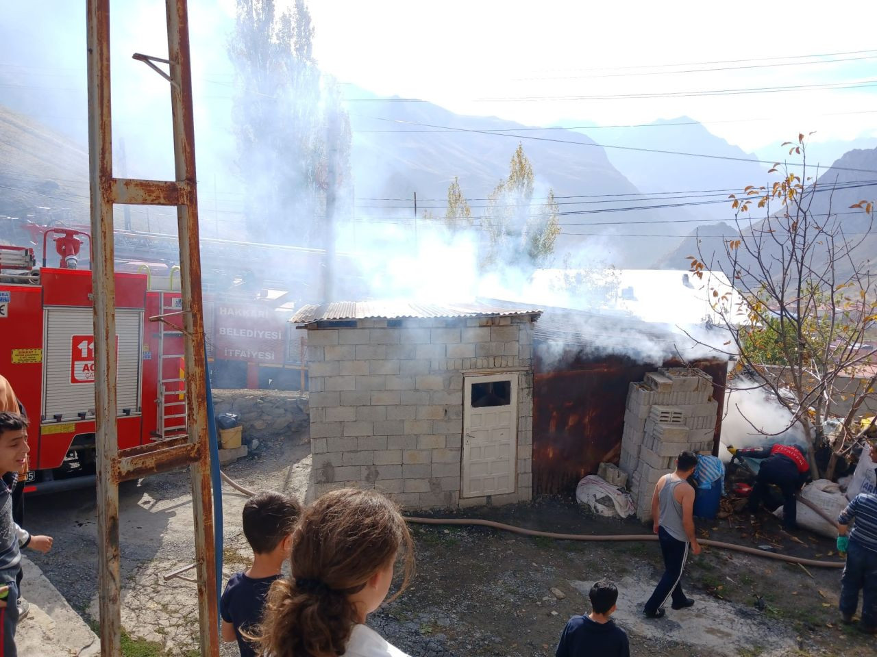 Hakkari’de tandır evi yangını - Sayfa 4