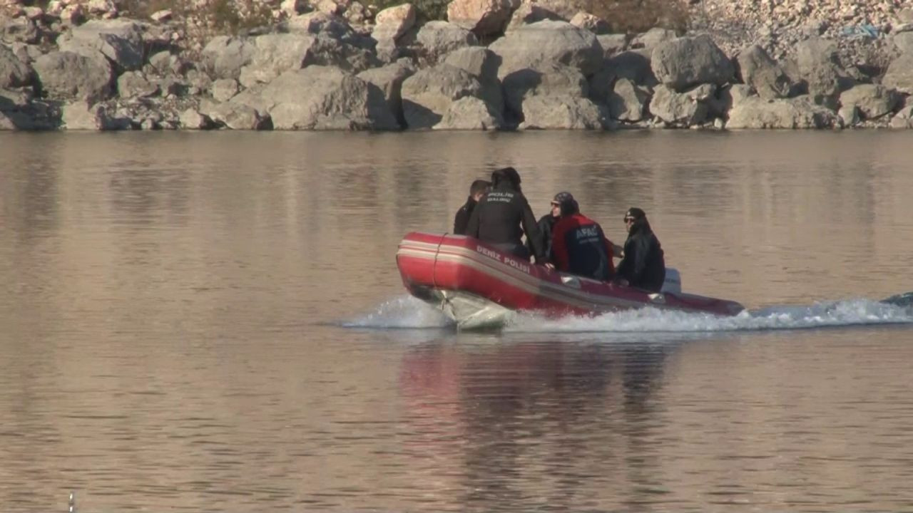 Adıyaman'da Kayıp Genç İçin Arama Çalışmaları Devam Ediyor - Sayfa 6