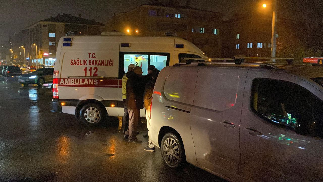 Bolu’da Yolun Karşısına Geçen Yaşlı Adam Aracın Çarpmasıyla Yaralandı - Sayfa 1