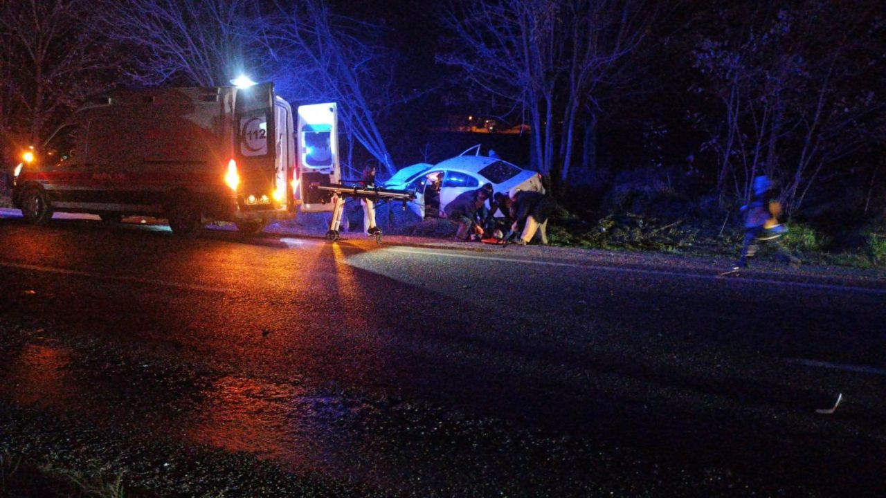 Kastamonu'da İki Otomobil Çarpıştı: 3 Yaralı - Sayfa 2