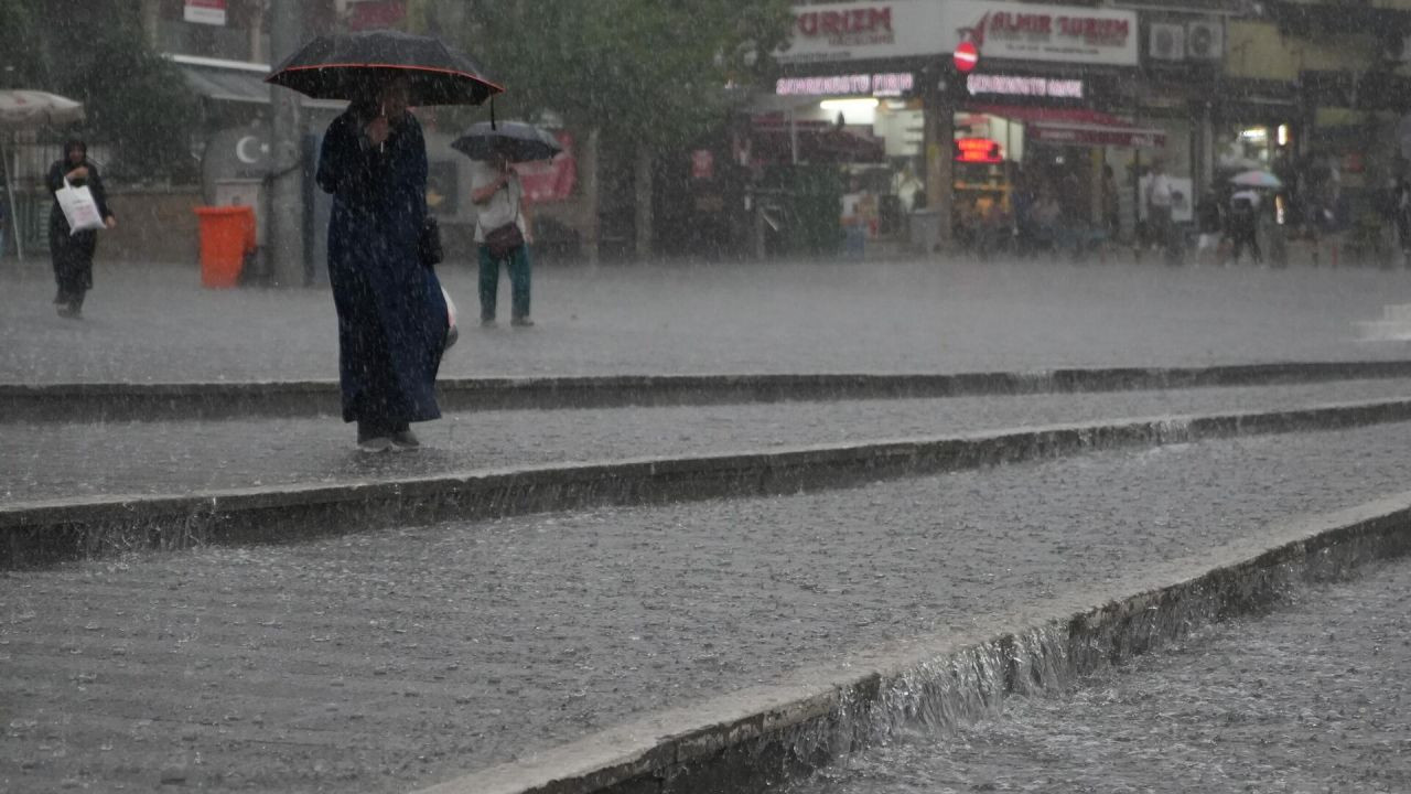 Meteoroloji'den 8 il için sarı kodlu uyarı verildi: O saatlere dikkat! - Sayfa 18