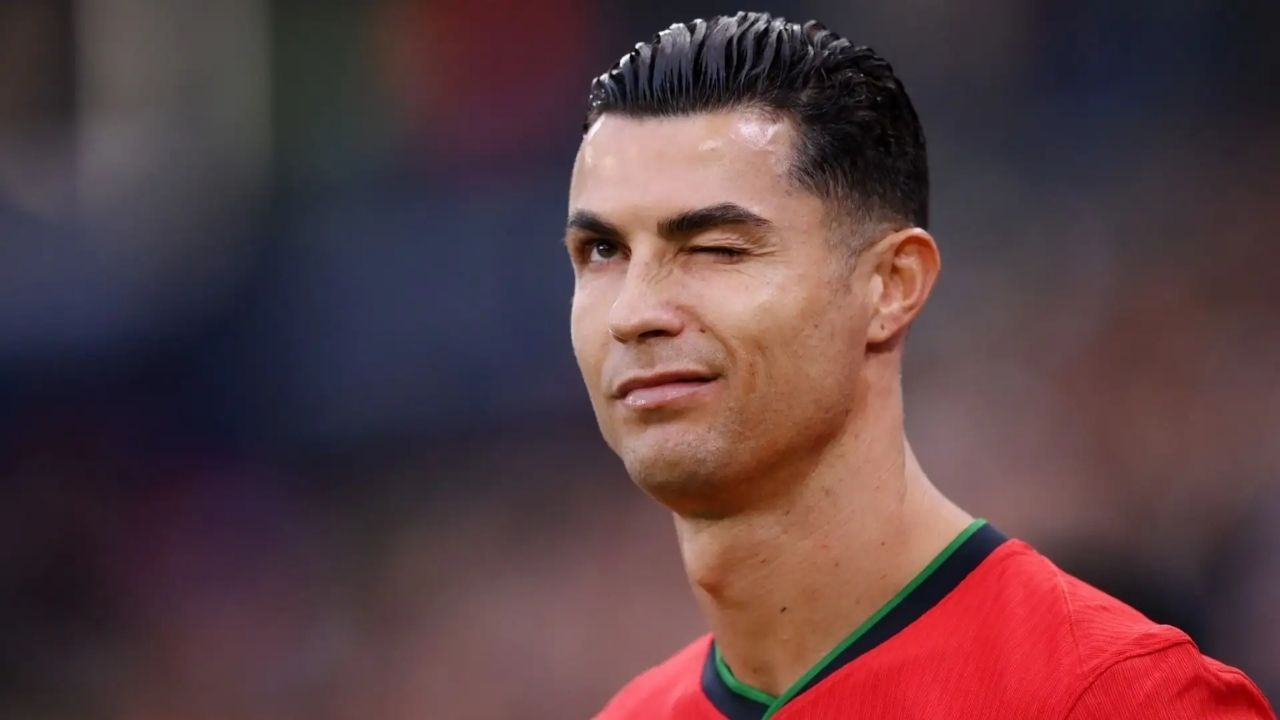 Ronaldo Portekiz Milli takımında 910.golüne imza attı! - Sayfa 1