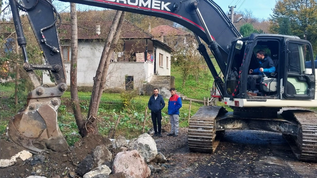 Düzce'de kutu menfezler yerleştiriliyor