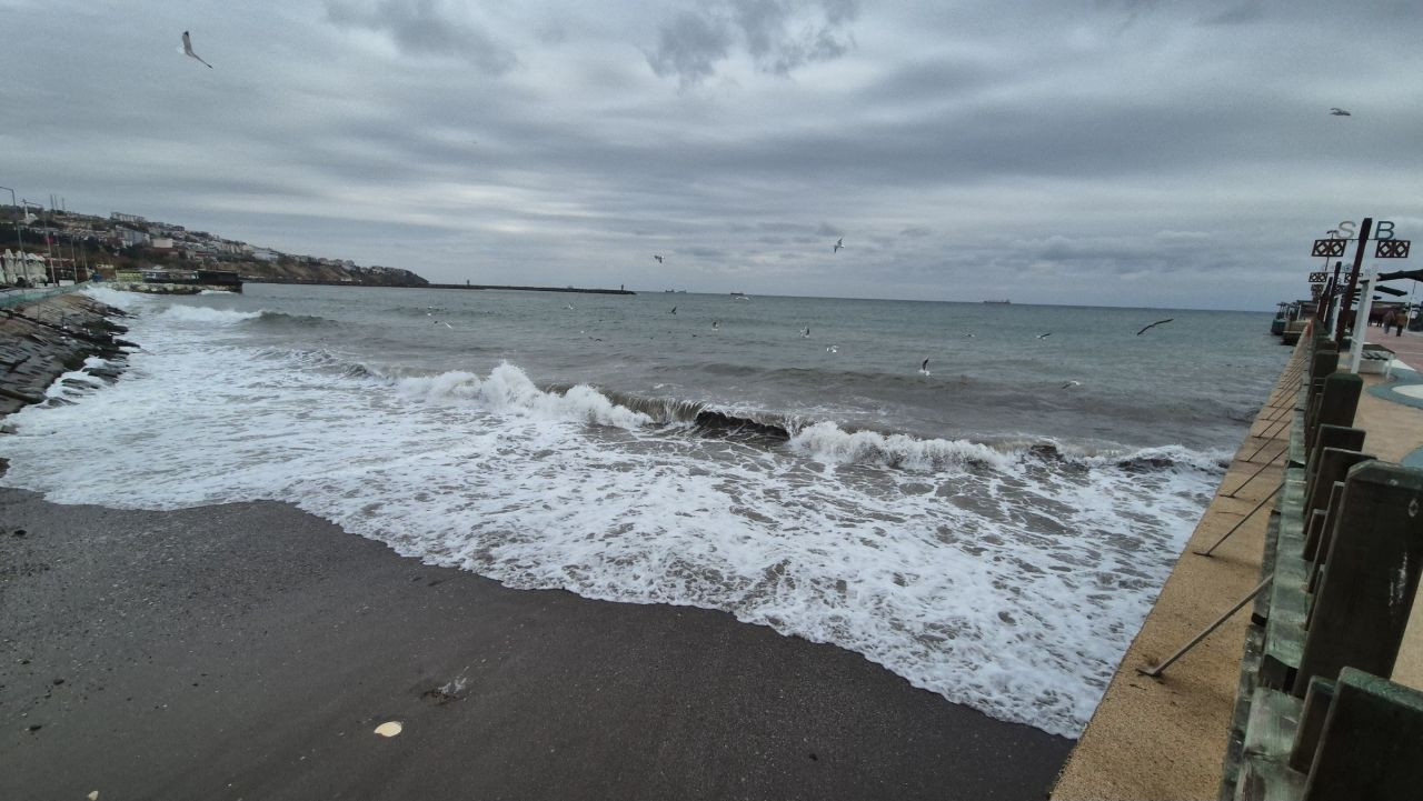 Poyraz şiddetini arttırdı, Marmara da deniz ulaşımına etki ediyor! - Sayfa 5