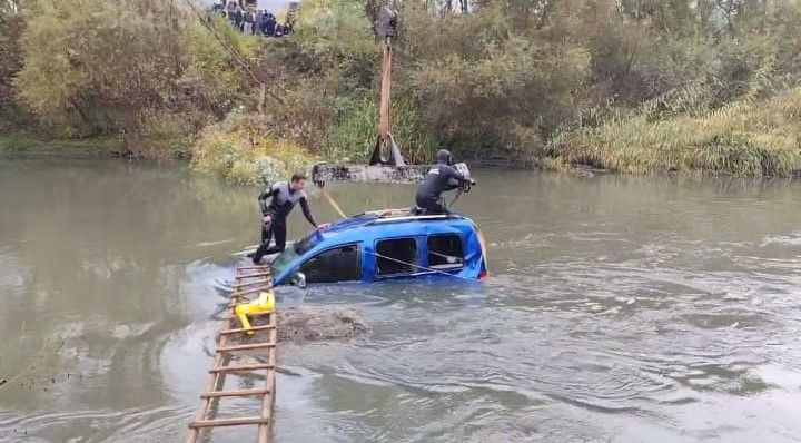 Yeşilırmak Nehri’ne düşen aracı ekipler çıkardı - Sayfa 4