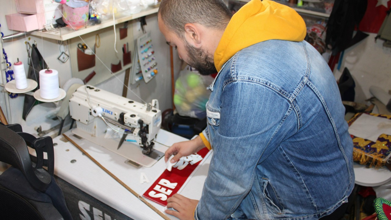 150 bin TL'ye süslenen develer, arenaya değil sanki podyuma çıkıyor