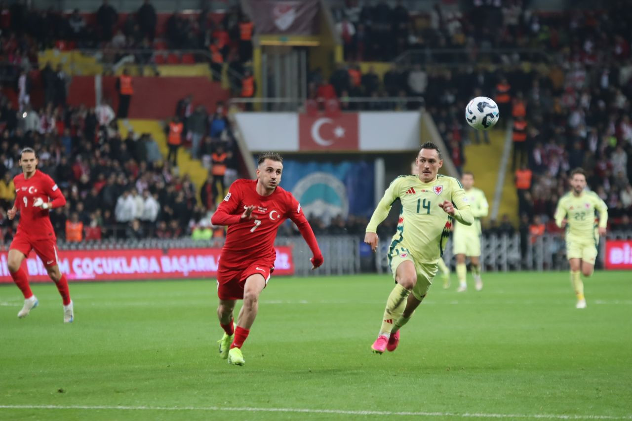 Türkiye, Galler Engelini Aşamadı: 0-0'lık Beraberlik - Sayfa 11