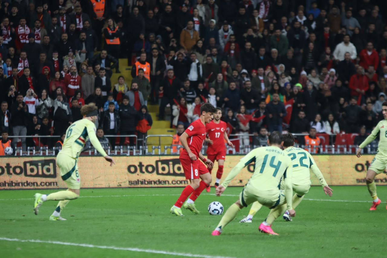 Türkiye, Galler Engelini Aşamadı: 0-0'lık Beraberlik - Sayfa 22