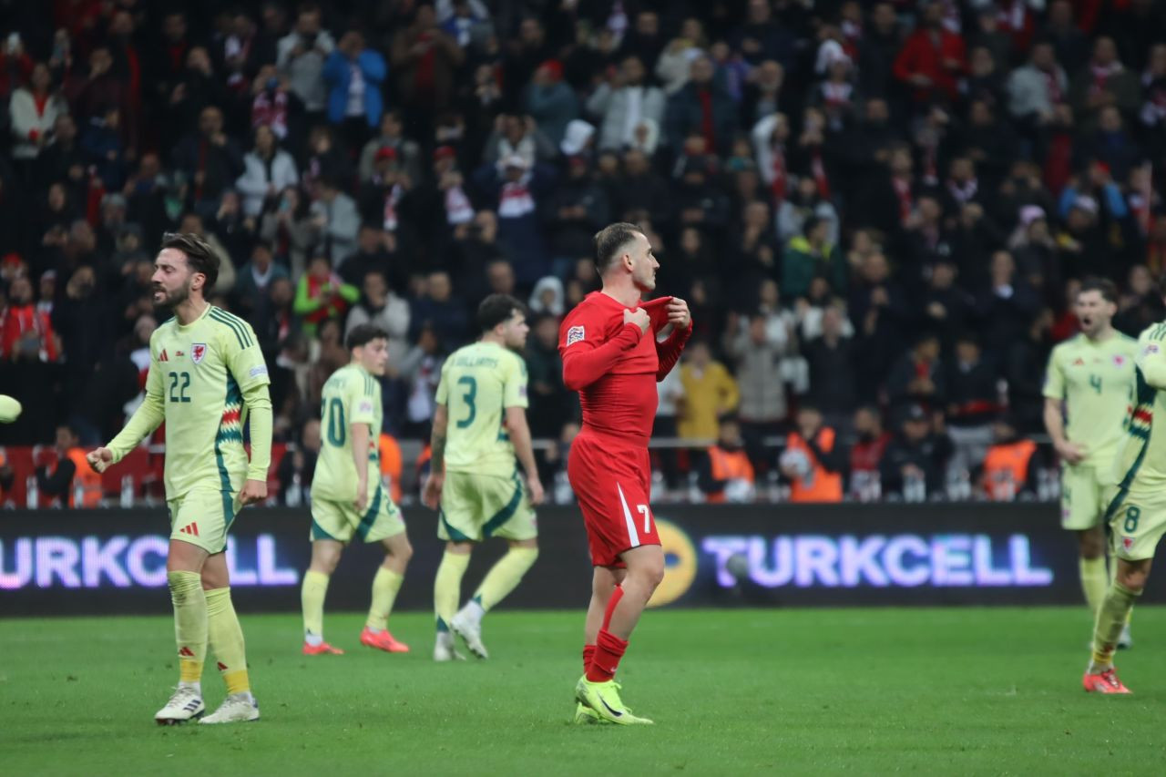 Türkiye, Galler Engelini Aşamadı: 0-0'lık Beraberlik - Sayfa 27