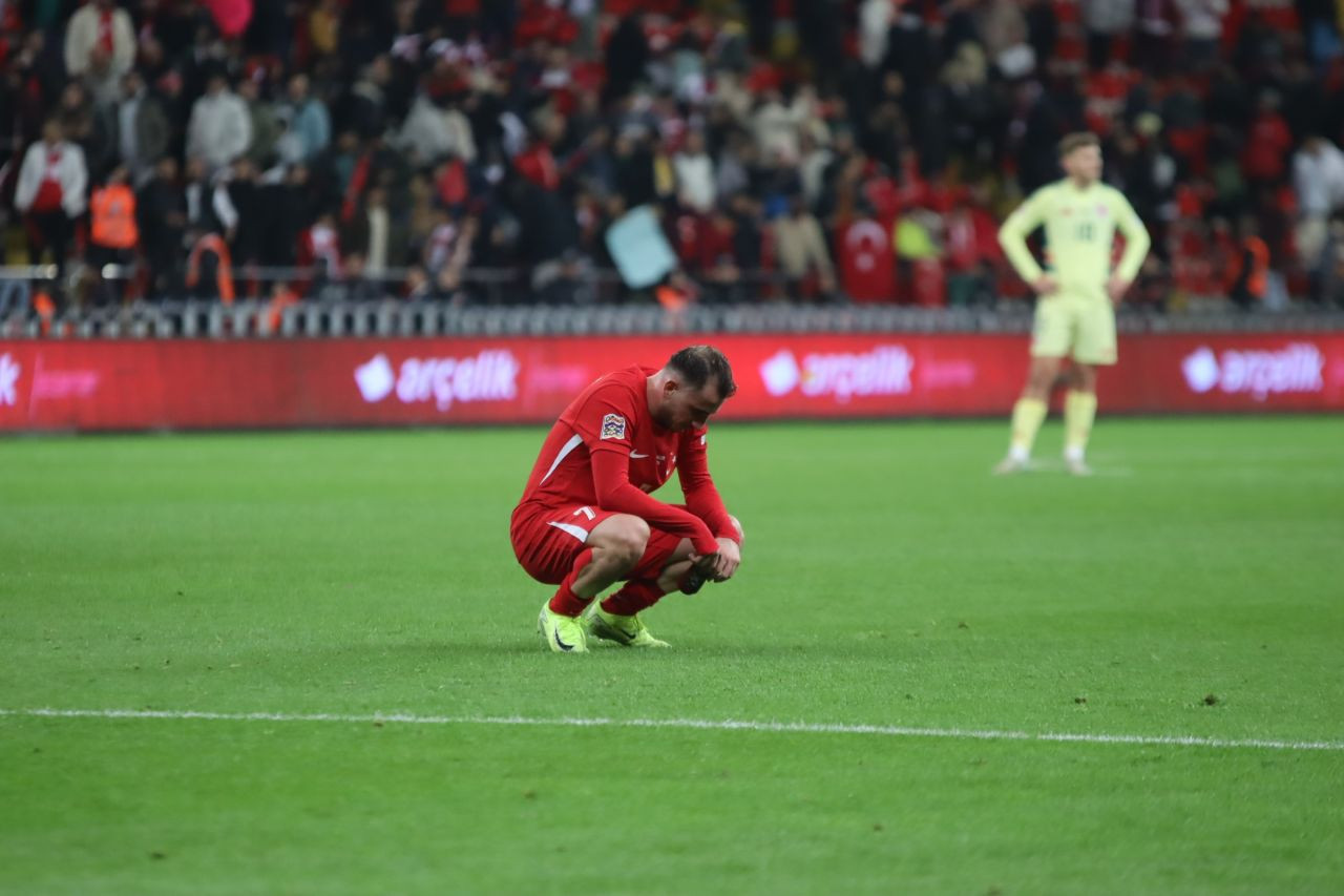 Türkiye, Galler Engelini Aşamadı: 0-0'lık Beraberlik - Sayfa 31