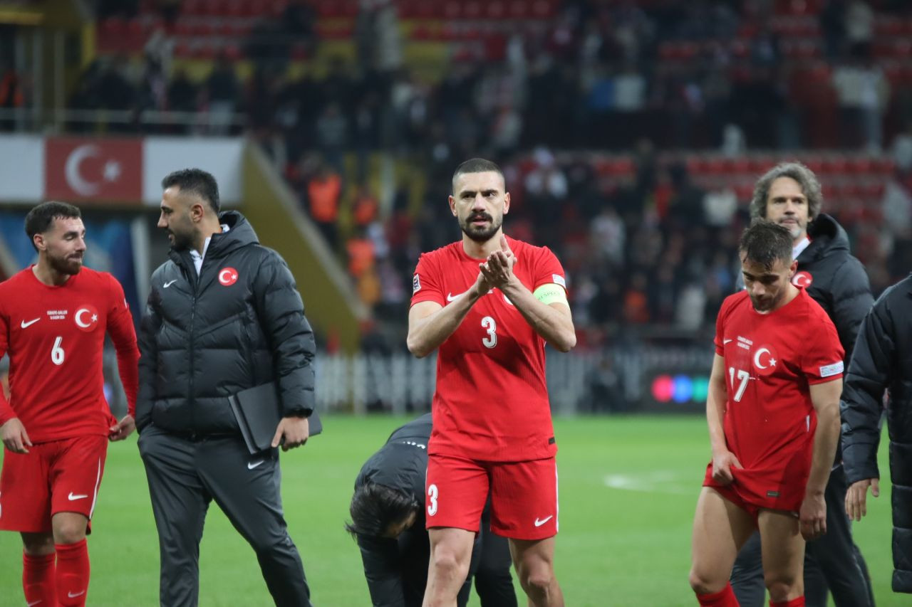 Türkiye, Galler Engelini Aşamadı: 0-0'lık Beraberlik - Sayfa 35