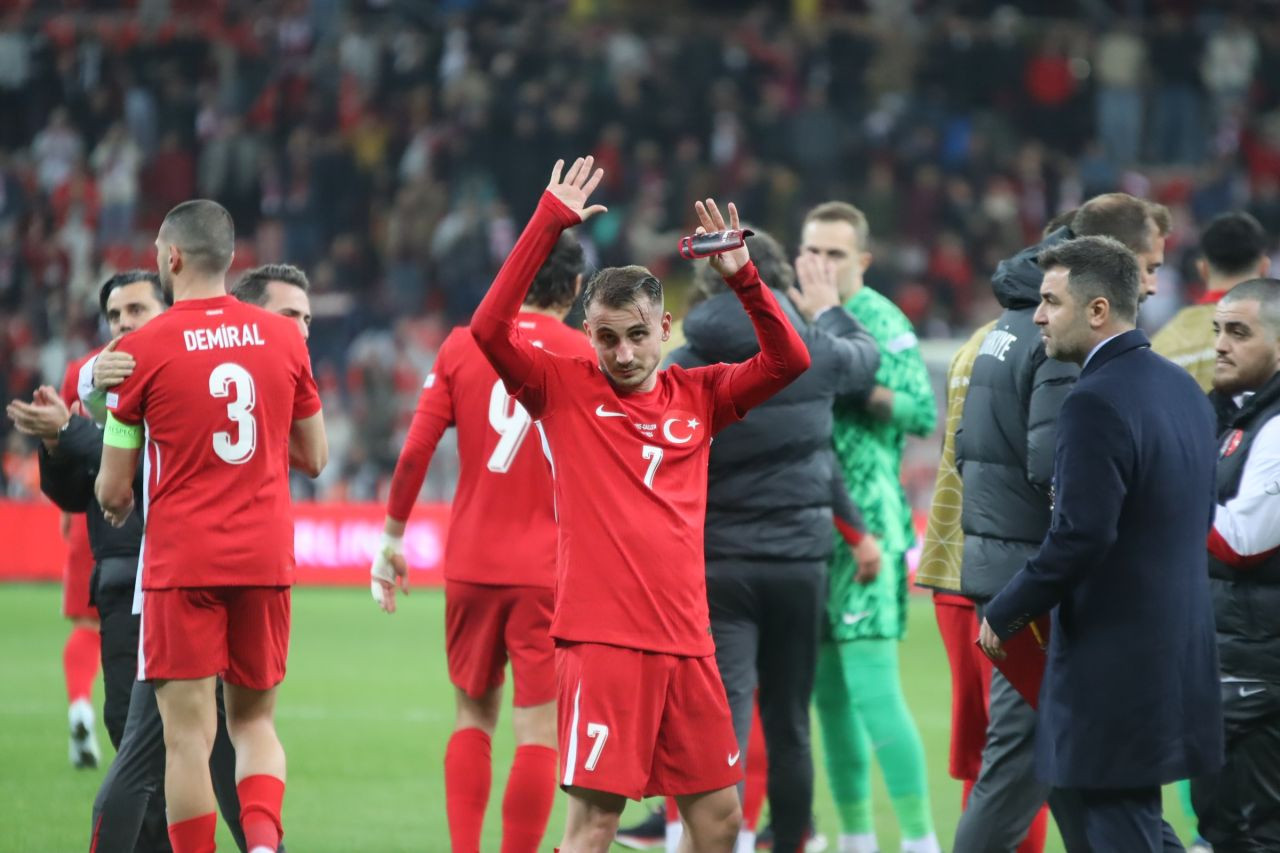 Türkiye, Galler Engelini Aşamadı: 0-0'lık Beraberlik - Sayfa 36