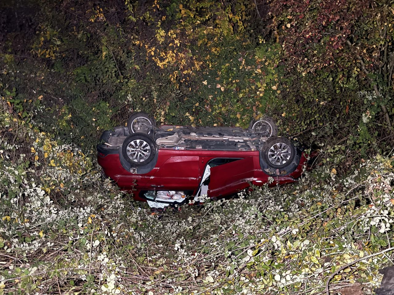 Sakarya'da Otomobil Şarampole Devrildi: 2 Yaralı - Sayfa 5