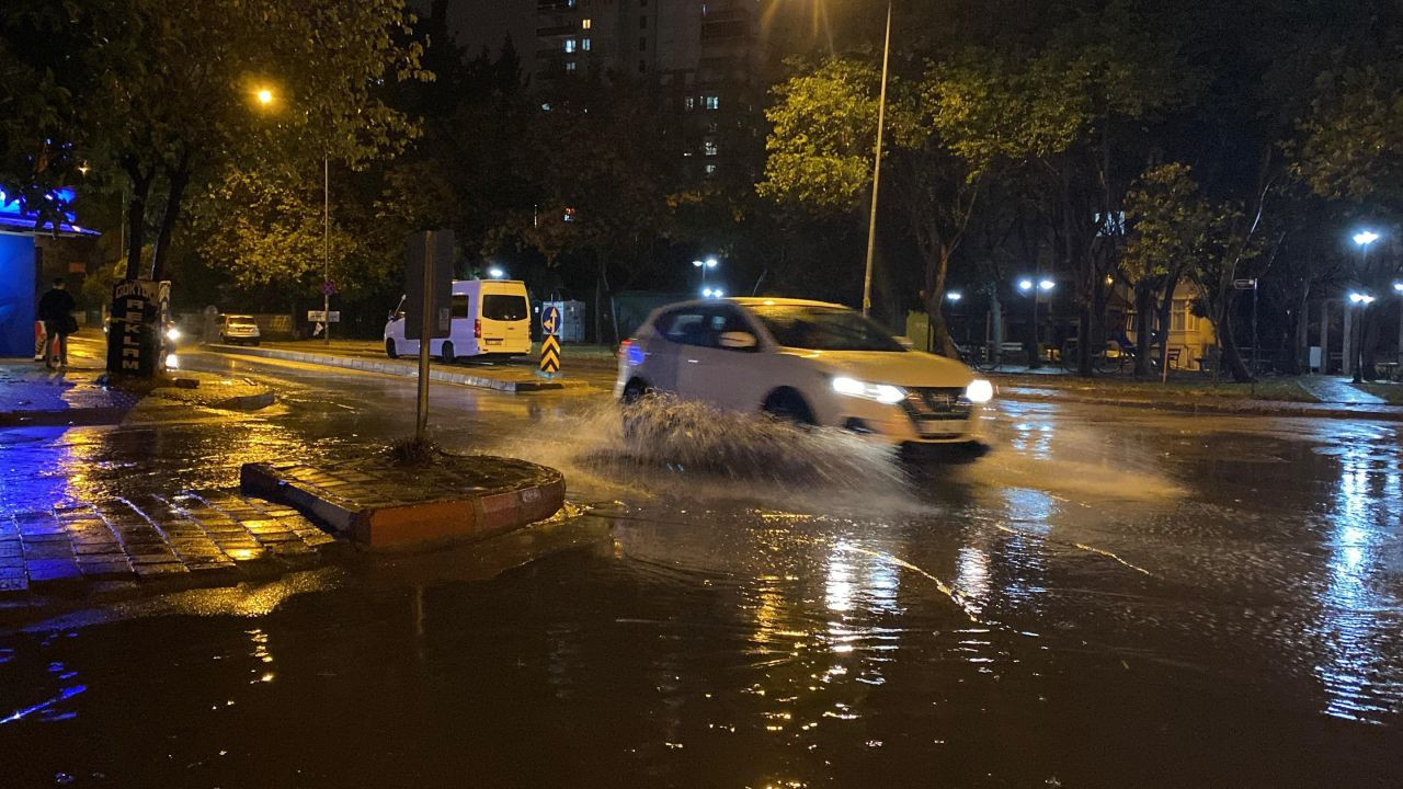 Alanya'da Aniden Bastıran Sağanak Zor Anlar Yaşattı - Sayfa 8