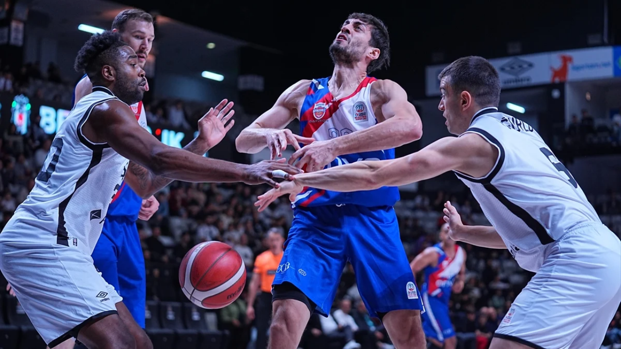 Beşiktaş, Büyükçekmece Basketbol'u Devirerek 5. Galibiyetini Aldı